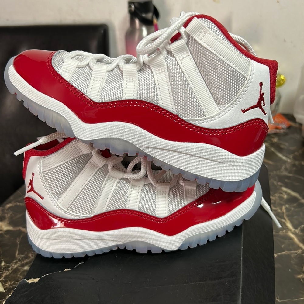 Jordan 11